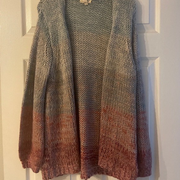 Caridgan - Picture 2 of 2